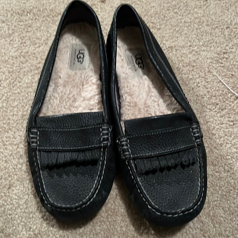 Ugg Black Leather Shearling Insole Loafers 9.5